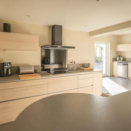 Maison 4 Avec Piscine Et Jardin Proche - Fr-1-197-625 *